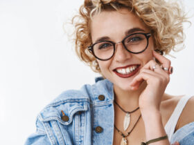 Egy szemüvegkeret - ugyanúgy, mint egy ruhadarab - elmond rólad valamit.